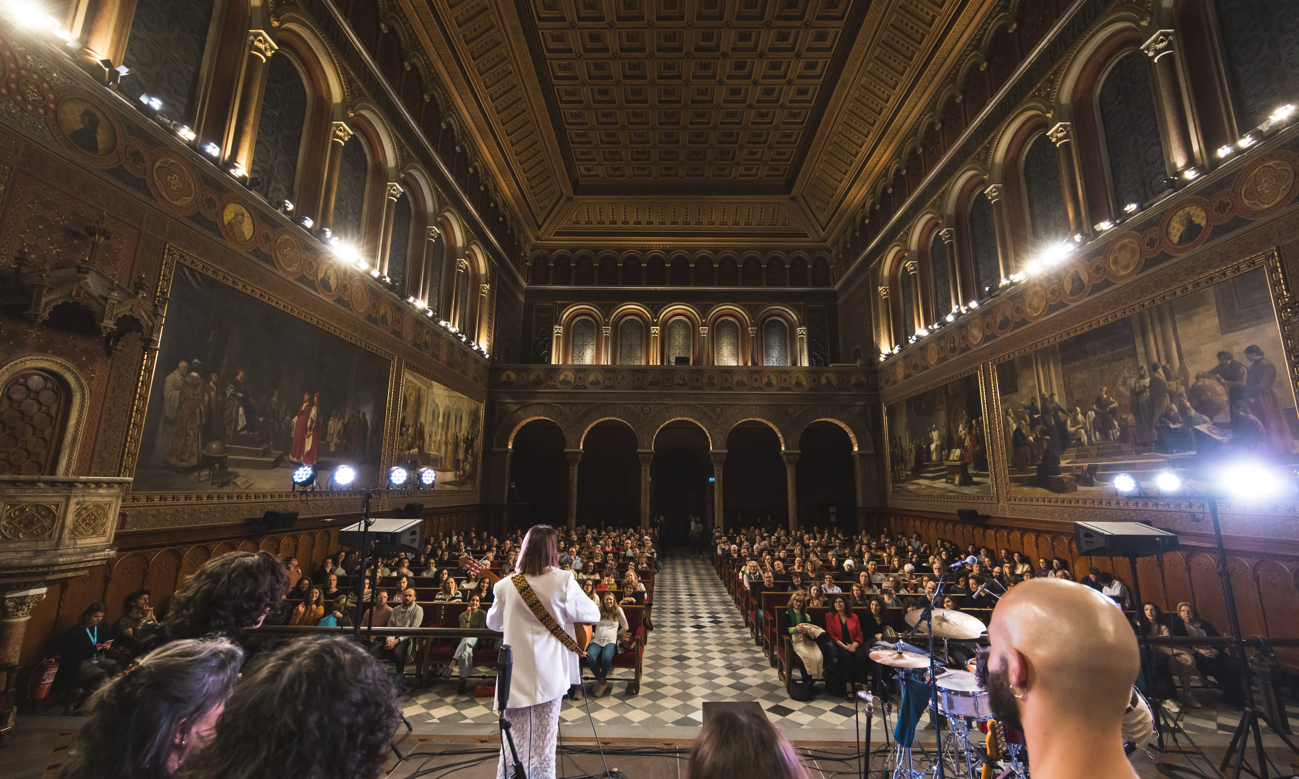 Actuació de Selma Bruna dintre de la programació Vespres Hivern 2024