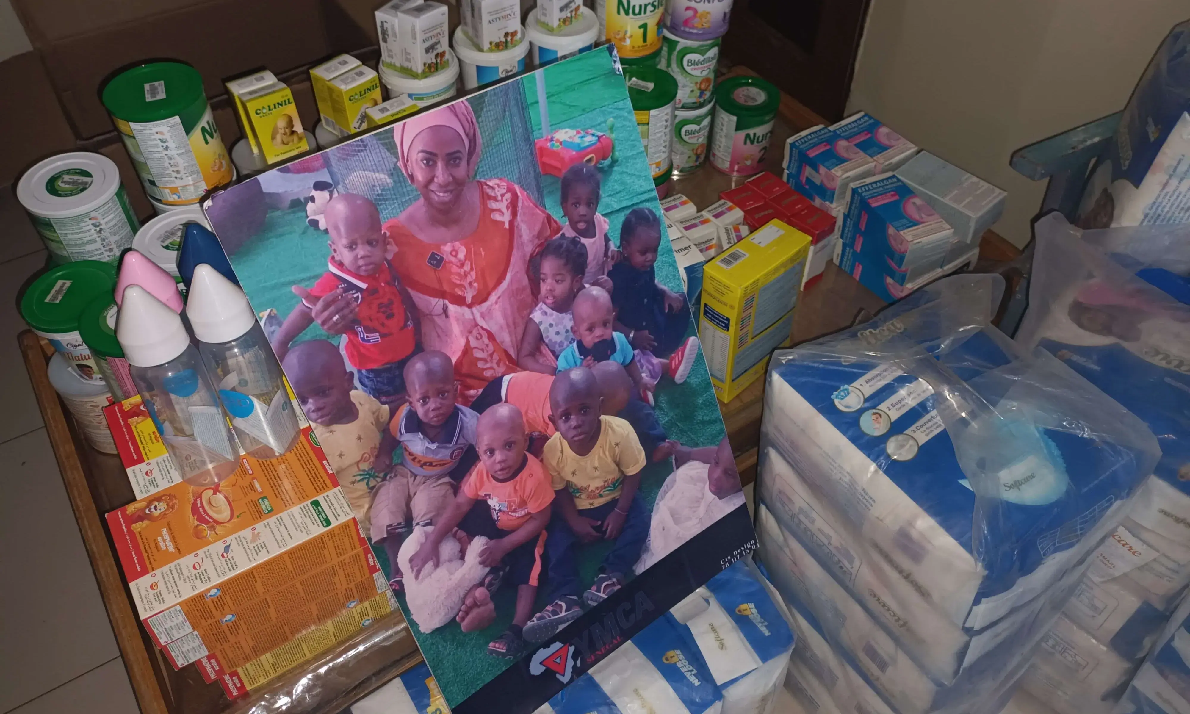 La recollida de material per enviar-lo al Senegal és una de les activitats principals de l'entitat.