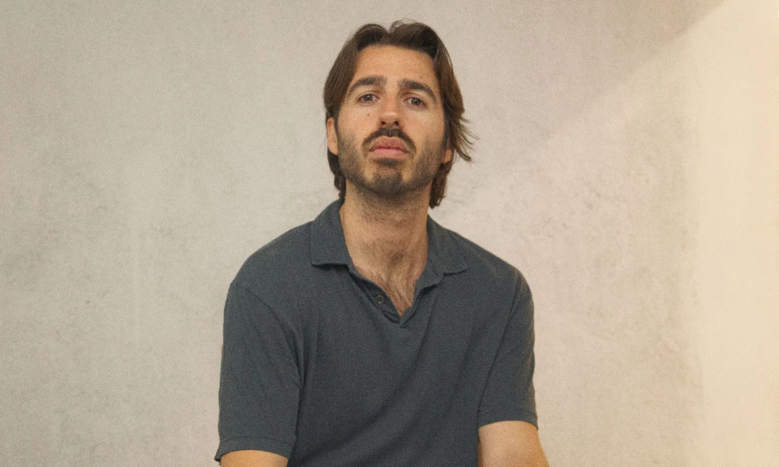 L'Arnau Pla és president de l'associació Vestuari Compartit.