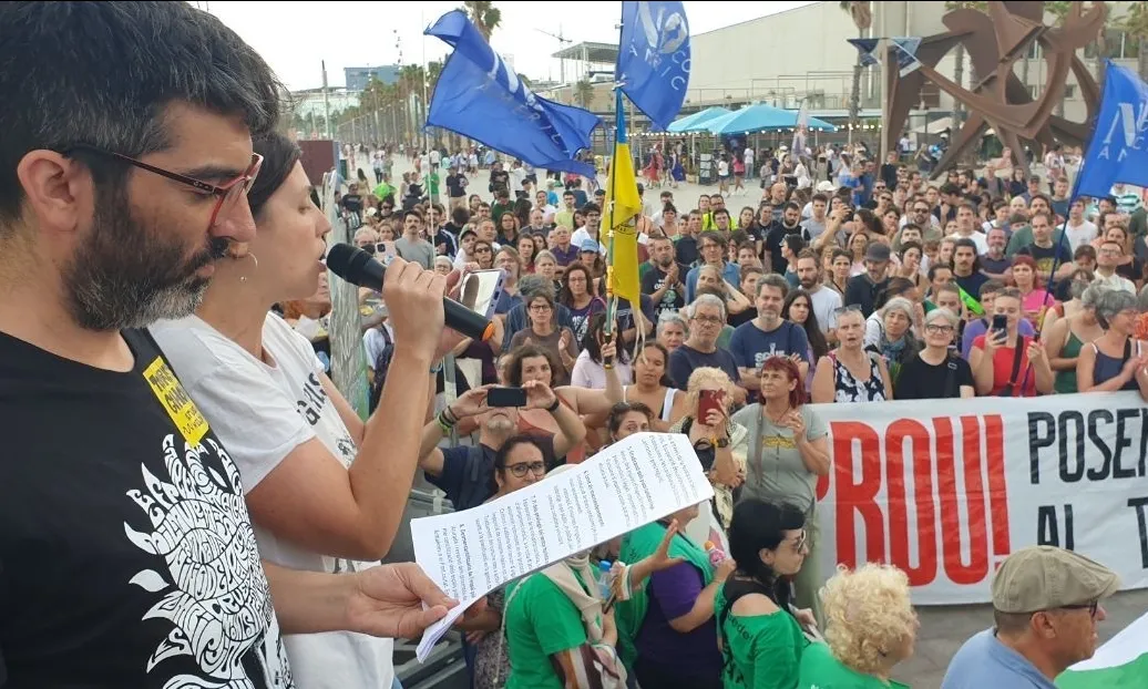 L’Assemblea de Barris pel Decreixement Turístic lluita per acabar amb la turistització de la ciutat.