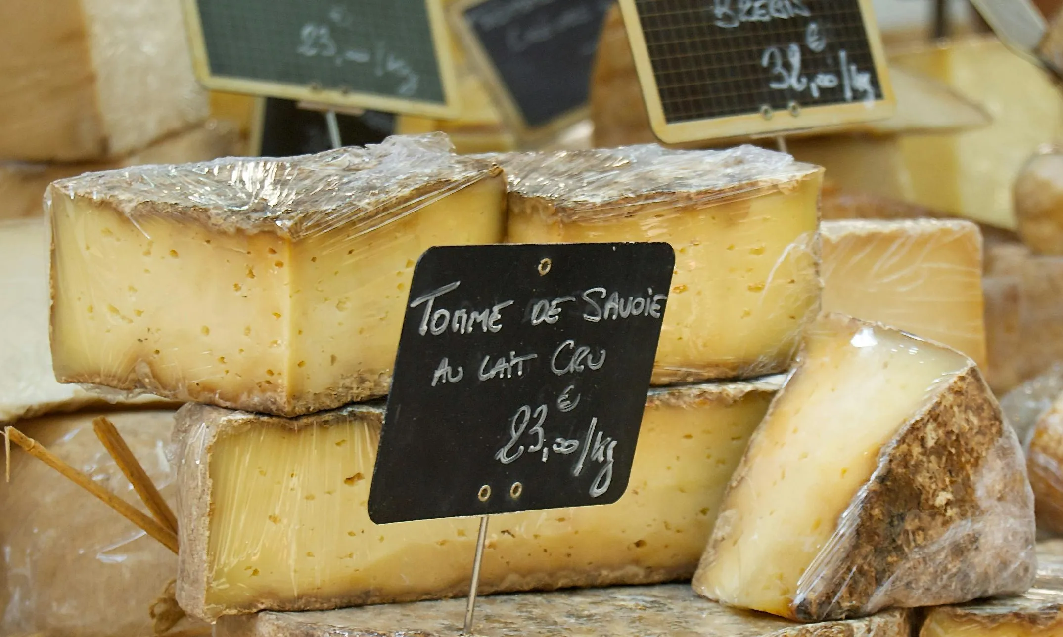 Formatges en una parada d'artesans