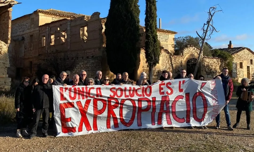 La plataforma #SalvemCasaVallmanya reclama l'expropiació com l'única solució possible per salvar Cal Macià.