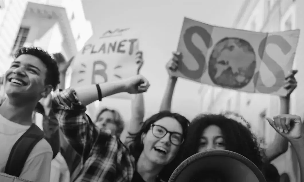 Imatge promocional del Màster en Educació en Valors i Ciutadania. 