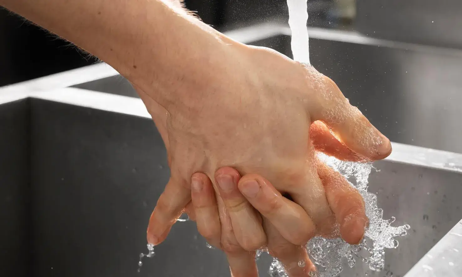 Un 80,6% de la població catalana afirma estar a favor d’una gestió pública de l’aigua a Catalunya.