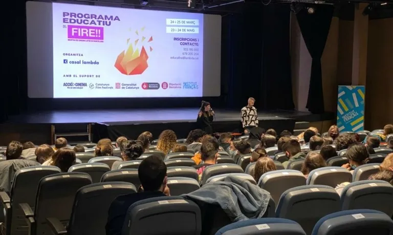 El Casal Lambda organitza activitats educatives i compta amb diverses assessories per al col·lectiu LGBTIQ+. Font: Casal Lambda