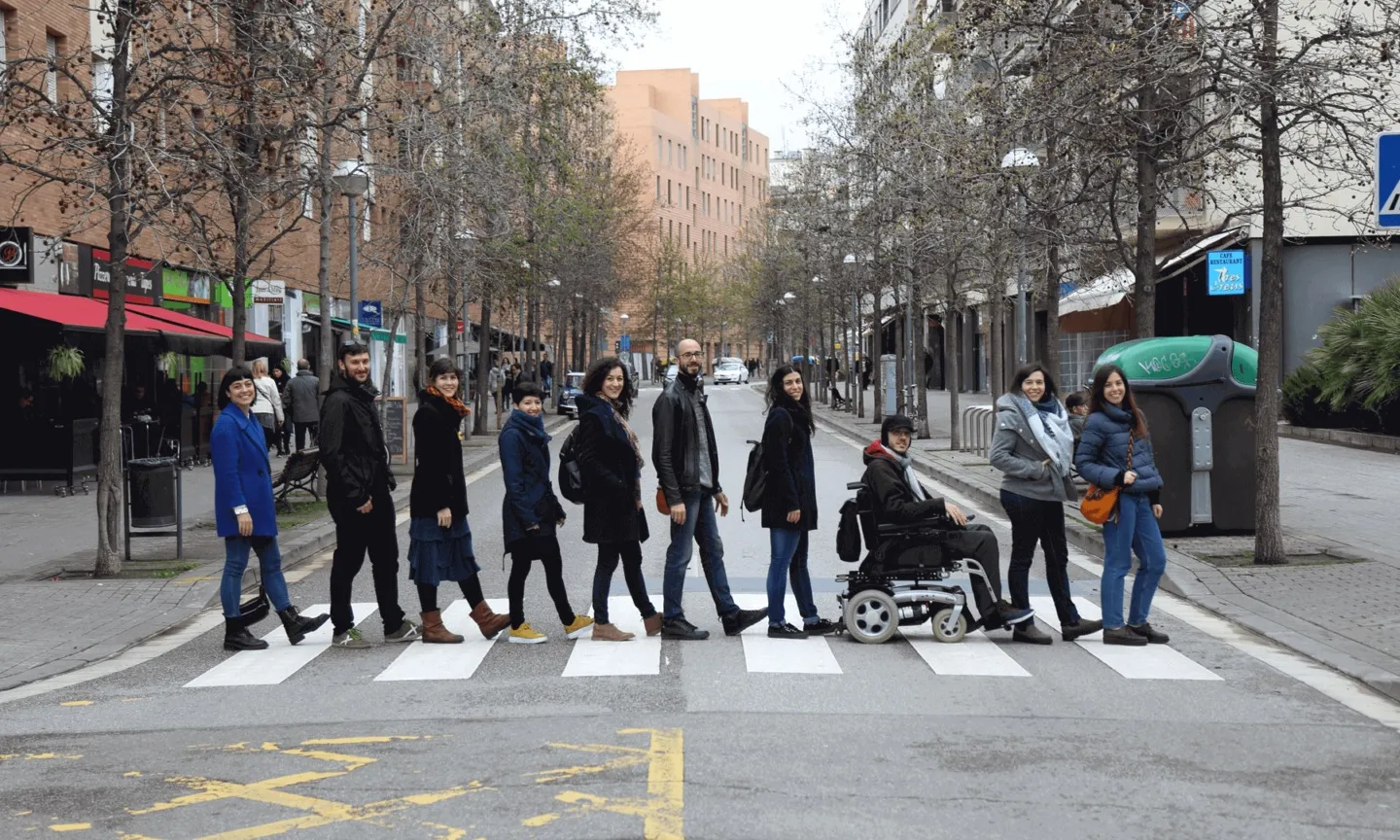 Foto de grup dels professionals que formen la cooperativa Estel.