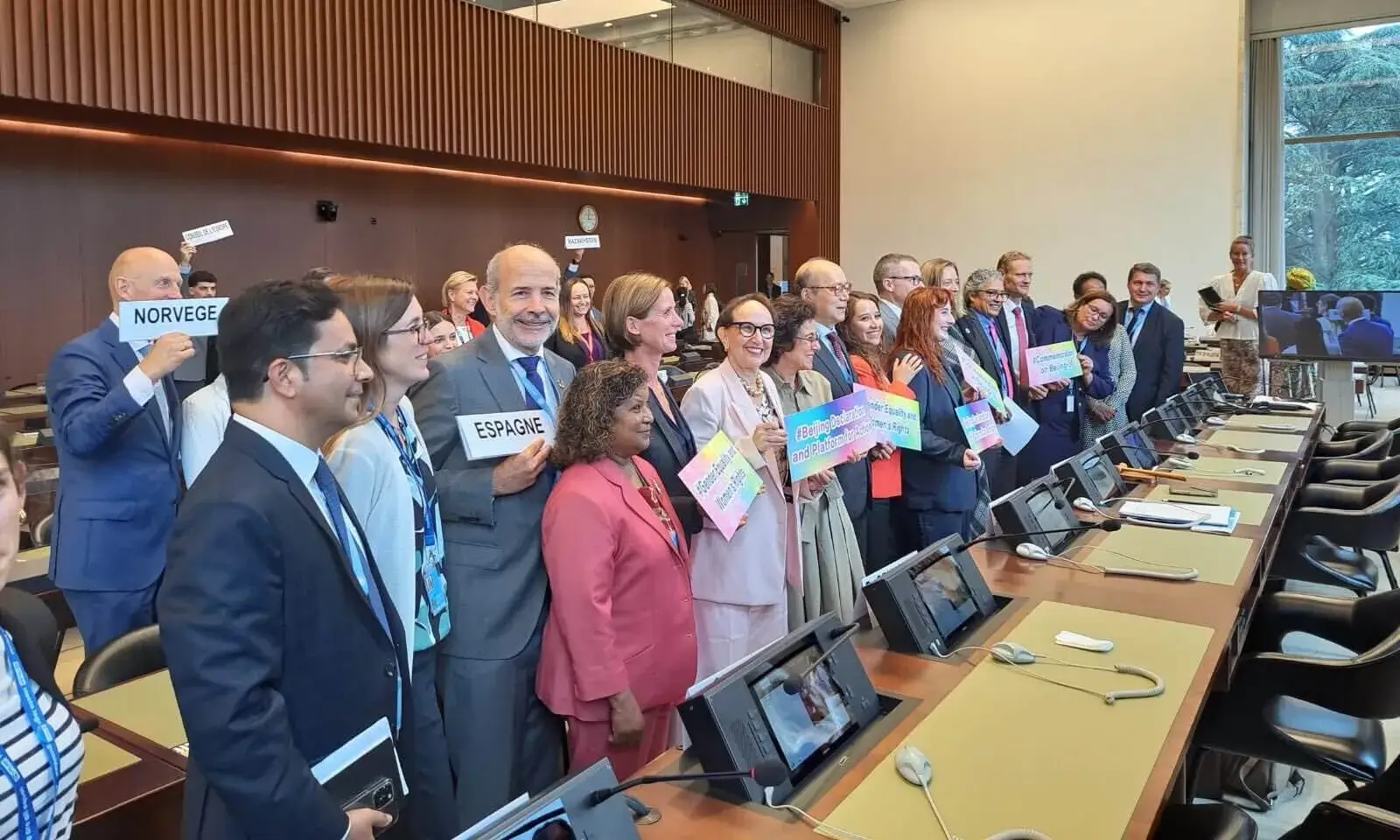 Representants espanyols a actes relacionats amb el Fòrum Beijing