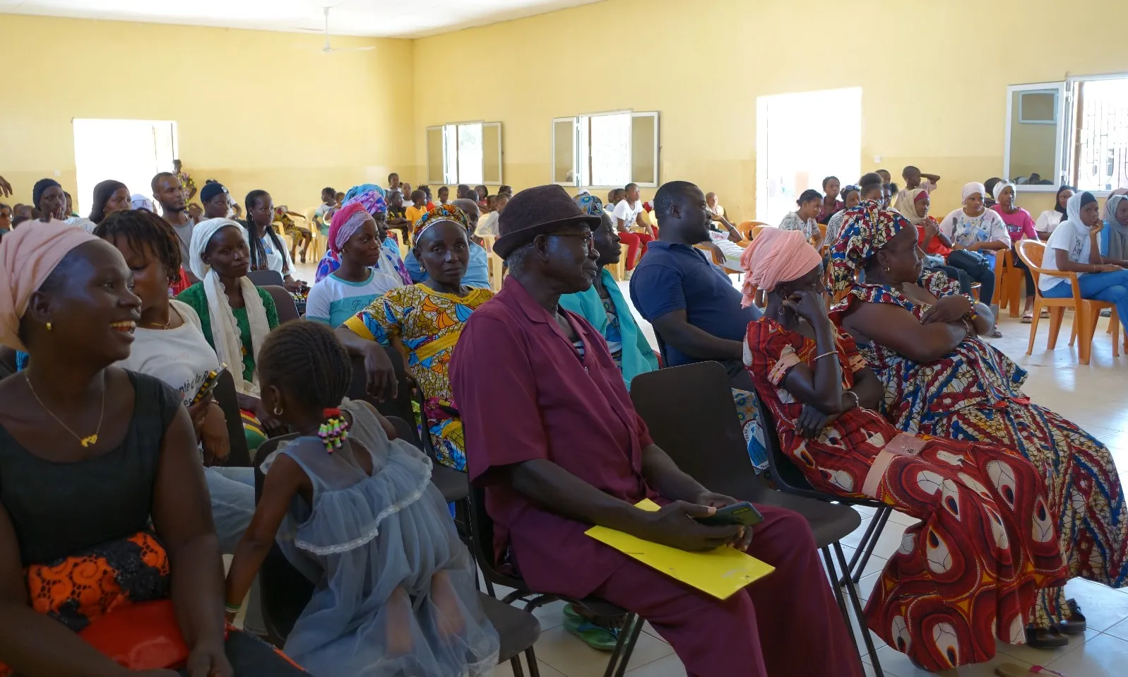 Sala d'actes del Centre Social de Mampatim (Senegal).