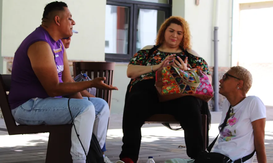 Campdevànol ha acollit a set persones migrants demandants d’asil per qüestions d’identitat de gènere o orientació sexual. Font: Comunitats Rurals Queer