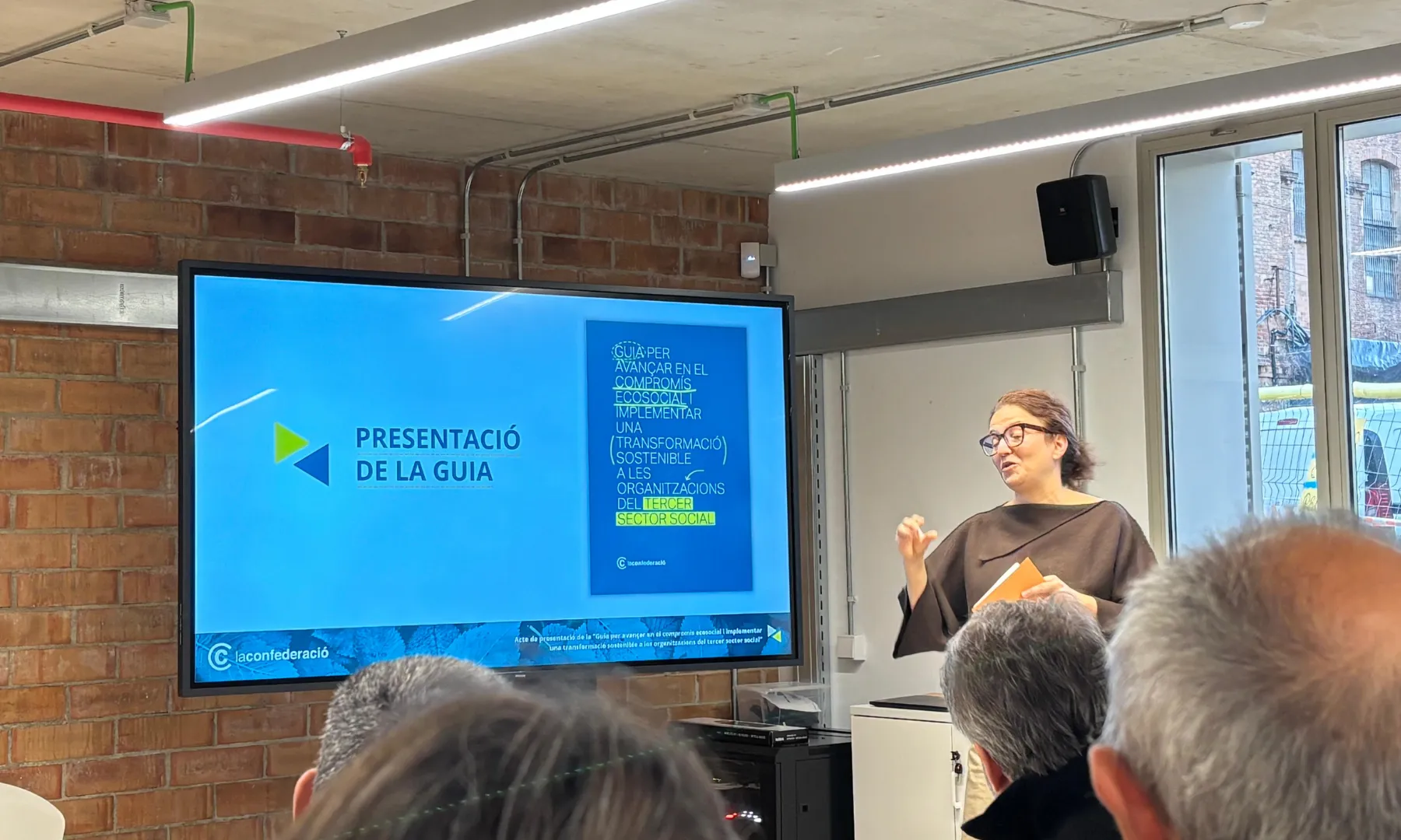 La guia no parteix de zero, sinó que recull i ordena pràctiques que ja existeixen al sector.