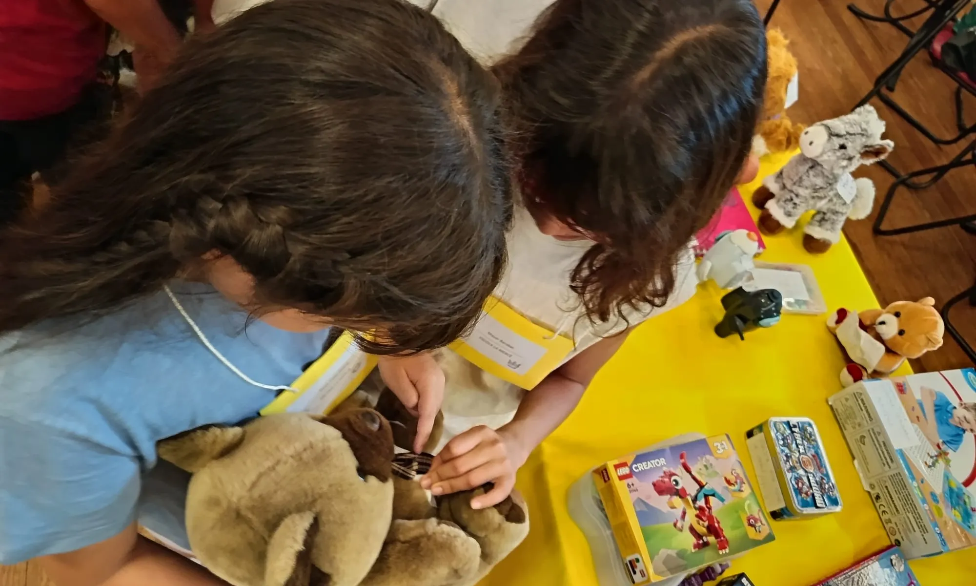 Infants al mercat d'intercanvi. 