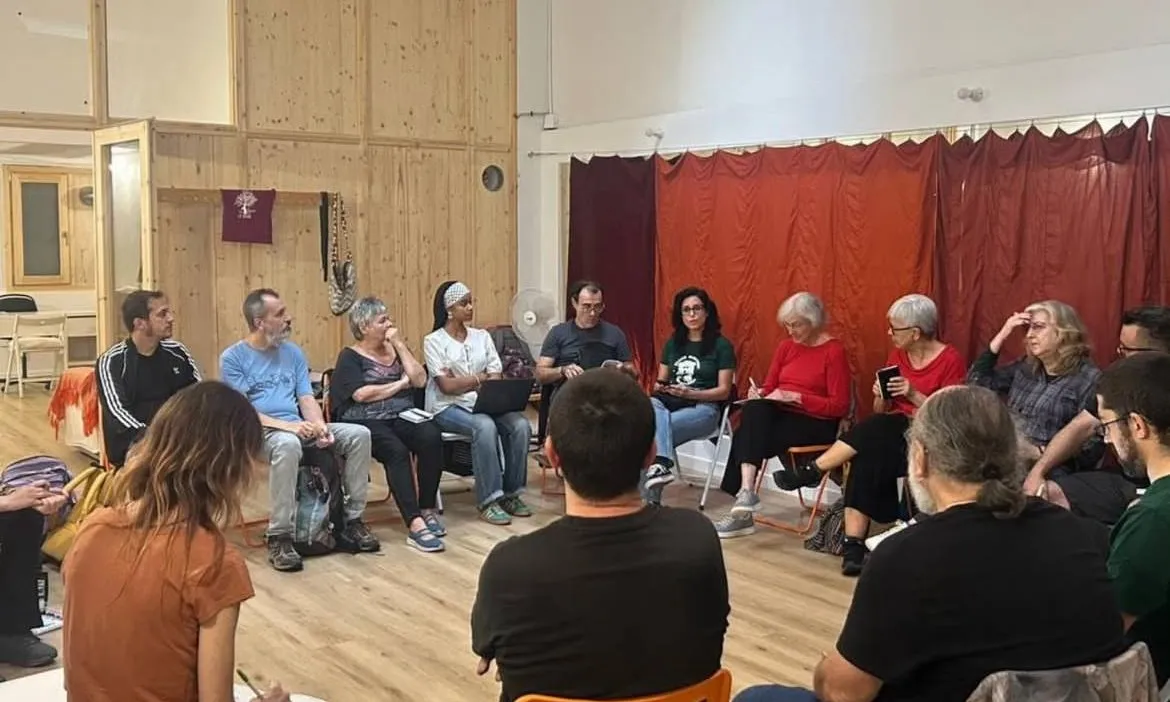 Portada del vídeo 'Karolyna Nuñez: "No treballem per aprendre una tècnica, sinó per vincular-nos en grup"'