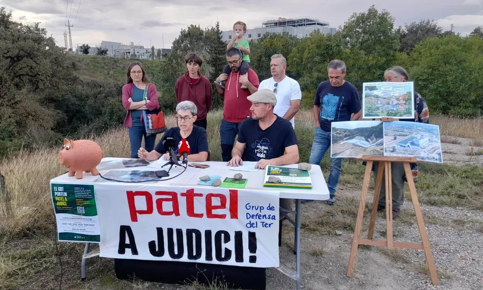 El Xevi Crosas és membre del GDT, que té en marxa una campanya per portar Patel a judici.