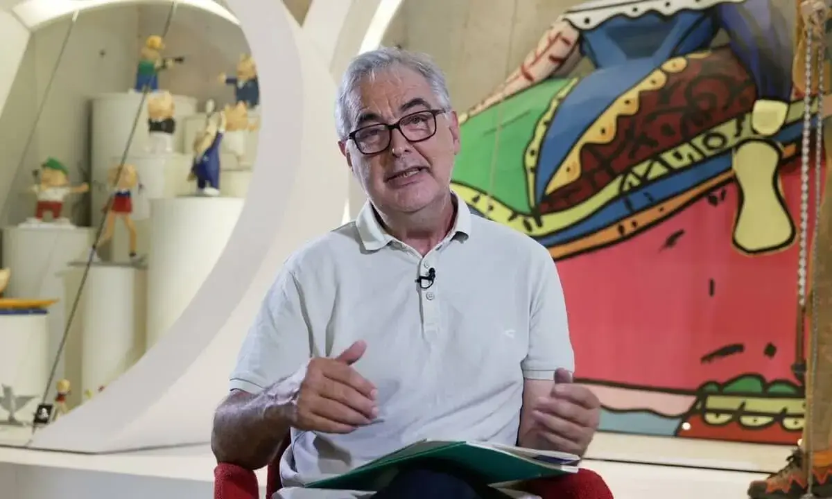 El Manel Vila és promotor de l'ONG Districte 11 - City to City.