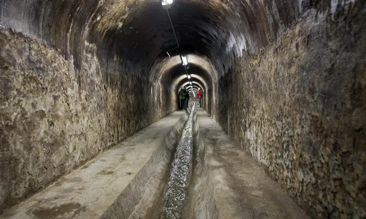 Les entranyes de la ciutat: les clavegueres