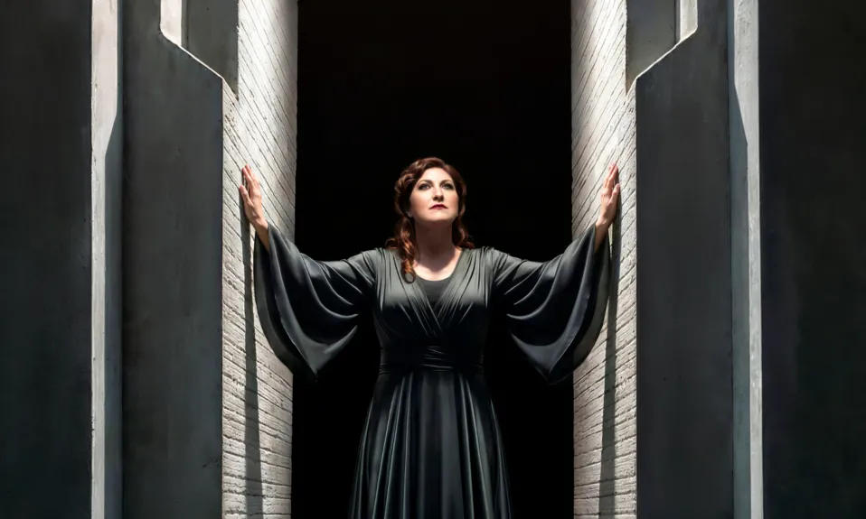 Imatge de la protagonista de l'òpera 'Aida', per representar l'activitat del cicle 'Òpera entre copes'.