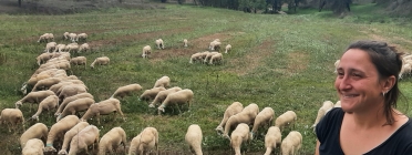 Una de les iniciatives de la qual forma l'Aina Roca gestiona un ramat d'ovelles. Font: Aina Roca