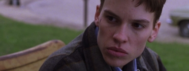 Frame "Boys Don't Cry" (1999, Kimberly Peirce) Font: Letterboxd
