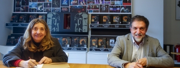 Isona Passola i Pep Morella signant el conveni entre la FAC i l'Academia del Cinema Català. Font: Federació d'Ateneus de Catalunya