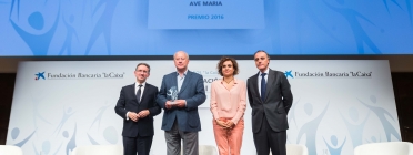 La Ministra de Sanitat, Dolors Montserrat fa entrega del Premi a la Innovació Font: David López Rossell