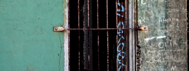 grunge-prison-window Font: 