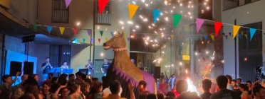 La Mulassa de Terrassa va fer una aparició sorpresa durant la Festa Major 2023 del municipi. Font: Twitter @MulassaTrs