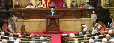 Foto del parlament català debatint una llei. Font: solidaritatcatalana.cat Font: 