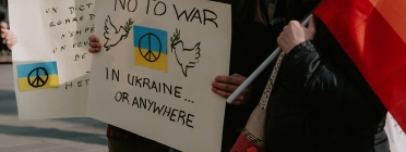 El Centre Delàs publica un informe en què, a propòsit de la guerra d’Ucraïna, posa sobre la taula reflexions, ètiques i polítiques per confrontar el relat hegemònic bel·licista. Font: Pexels (Llicència CC).