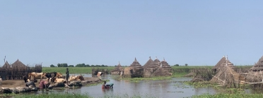 Les crescudes del riu al Sudan del Sud obliguen a les poblacions a desplaçar-se. Font: Sara Miró - Metges Sense Fronteres