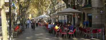 Les terrasses ocupen la via pública. Font: Oh-Barcelona, Flickr