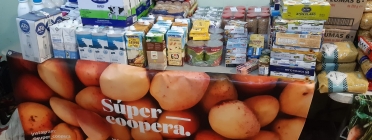 Una recollida d'aliments de Supercoopera. Font: Supercoopera
