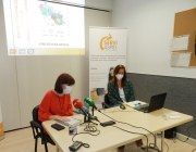 La presidenta d'Aspid, Bibiana Bendicho, i la directora del Servei d’Integració laboral de l'entitat, Lídia Méndez, durant la presentació del balanç 2020 Font: Aspid