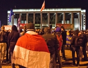 Una manifestació a la plaça d'Octubre de Minsk després de les últimes eleccions acusades d'haver estat arreglades. Font: Marco Fieber | ostblog.org (CC BY-NC-ND 2.0)