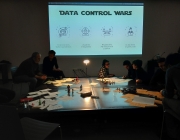 Una de les sessions per elaborar el joc de rol Data Control Wars. Font: Colectic