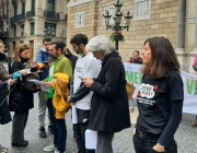 La mobilització d'entitats ecologistes a les portes del Palau de la Generalitat pels pressupostos. Font: Ecologistes en Acció