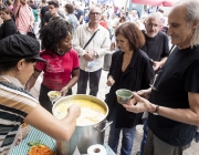 Una de les quaranta-nou sopes que l'any passat es van aplegar al 'Festival de Sopes del Món'. Font: 9 Barris Acull