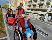 Joan Aragón, un dels voluntaris d'En Bici Sense Edat durant una de les passejades. Font: En Bici Sense Edat