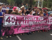 El Jordi Samsó, durant la manifestació celebrada amb motiu del 40è aniversari del moviment LGTBI català. Font: Casal Lambda