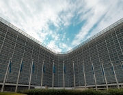 Edifici de la Unió Europea. Font: Pexels - Guillaume Meurice