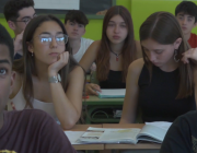 Un fotograma del vídeo en què apareixen alumnes de 4rt d'ESO de l'INS Navarcles. Font: Taller de Cinema