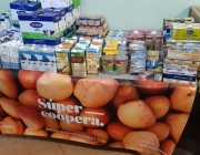 Una recollida d'aliments de Supercoopera. Font: Supercoopera
