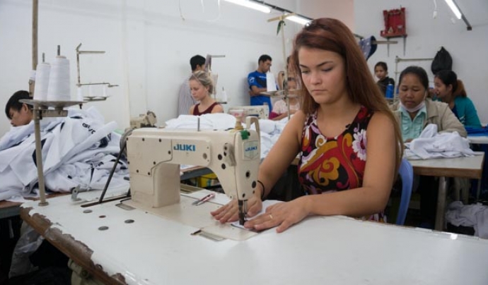 Fotograma de la sèrie Swatshop sobre la indústria tèxtil a Cambodja Font: 