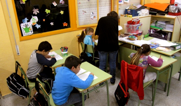 Taller a l'escola Juan Ramón Jiménez (Sabadell). Curs 2011-2012. Font: FAS Font: 
