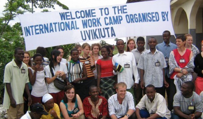 Foto de grup de l'organització UVIKIUTA de Tanzània Font: SCI