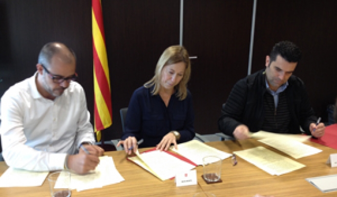 Imatge de l'acte en que es va signar l'acord marc. Font: web gencat.cat