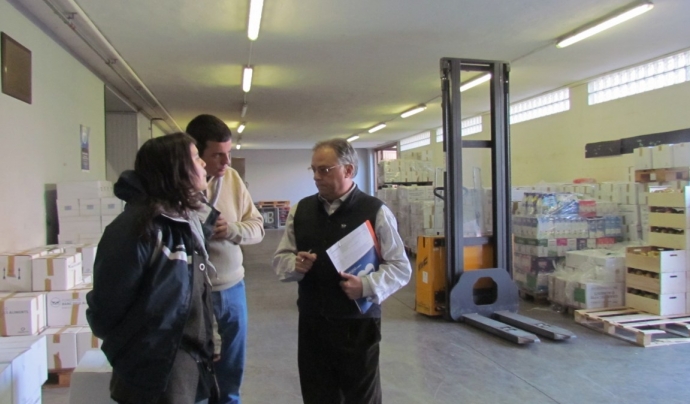 Foto_Membres de Minyons Escoltes i Guies visiten la Fundació Banc dels Aliments Font: 
