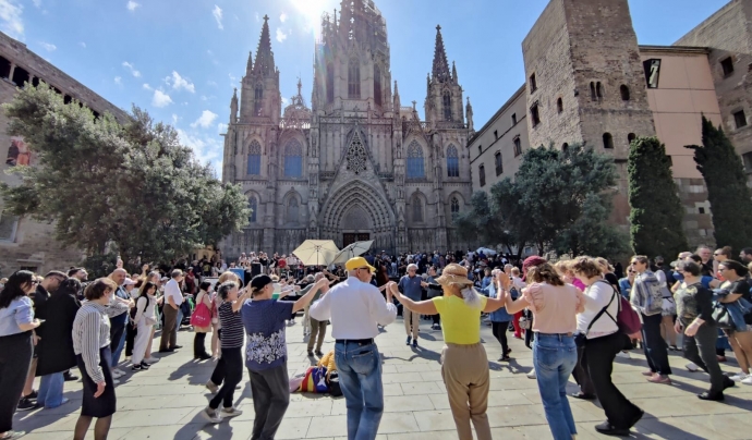 Actualment, cada any se celebren a Catalunya, aproximadament, tres mil actuacions sardanístiques. Font: Agrupació Cultural Folklòrica de Barcelona