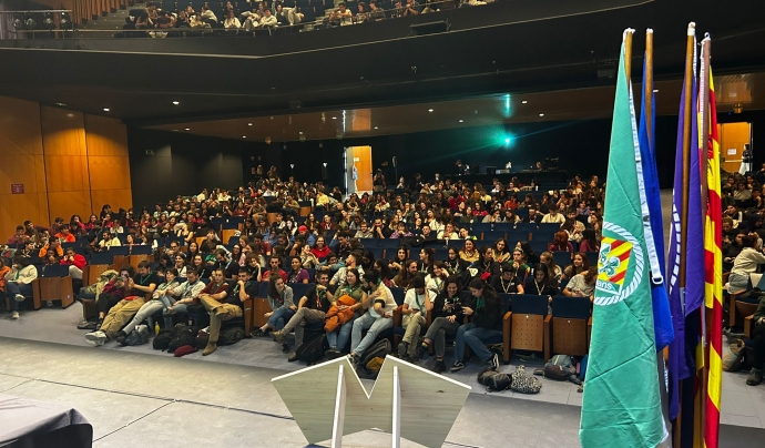 El Teatre Monumental de Mataró es va omplir amb més de 650 joves per debatre i decidir el rumb d'Escoltes Catalans per aquest nou curs 2023-24 Font: Escoltes Catalans