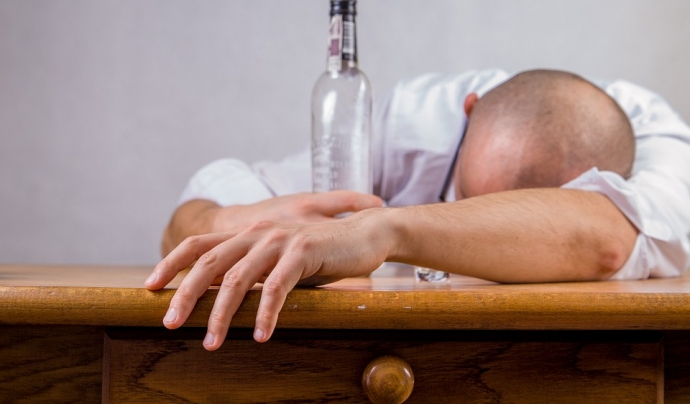 Un 42% de les persones usuàries que van iniciar un tractament ho van fer per problemes amb l’alcohol. Font: Pixabay Font: 