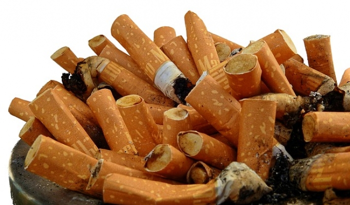 La contaminació de les burilles i el fum del tabac Font: WerbeFabrik a Pixabay